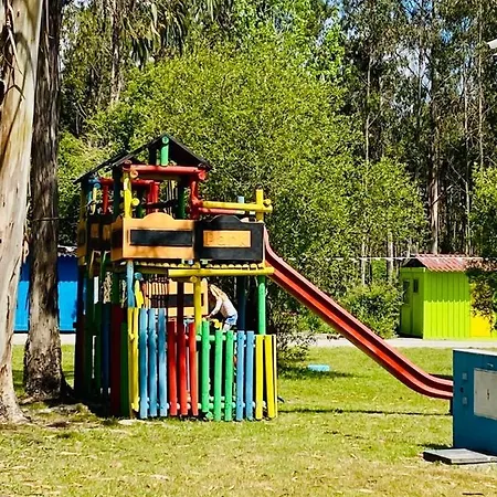 Parque de vacaciones 4x3 Burinhosa